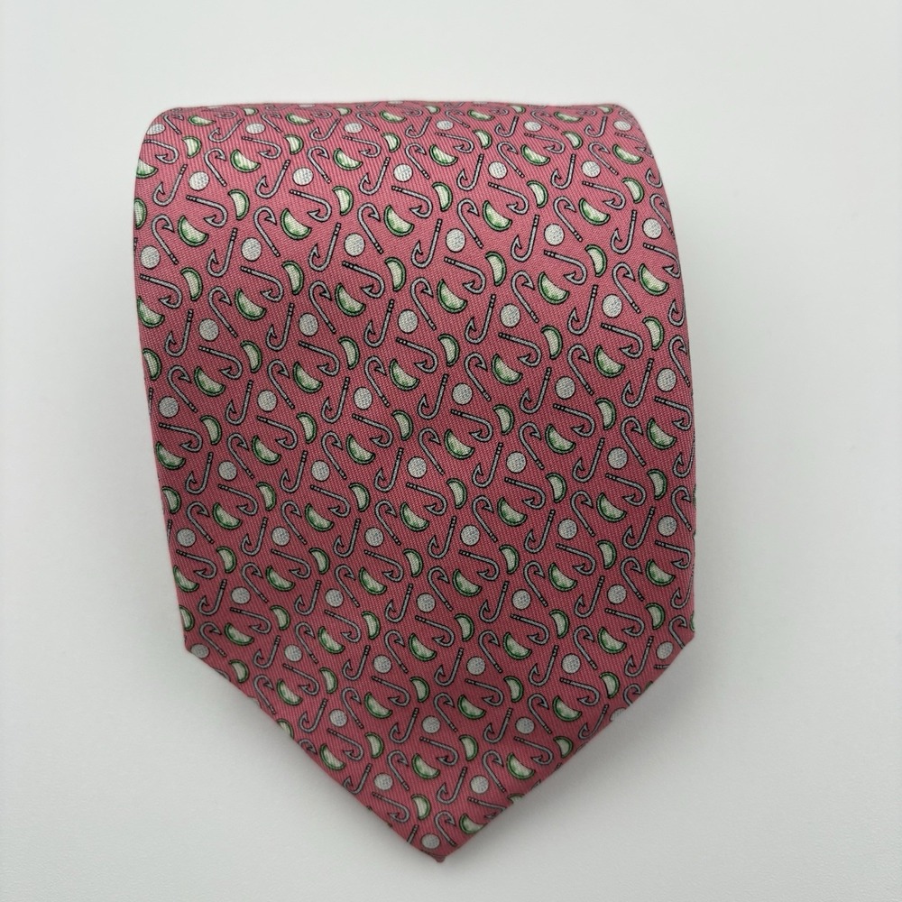 Vineyard Vines Tie Mens Pink Golf Clubs Balls Fish Hooks Preppy Silk Necktie